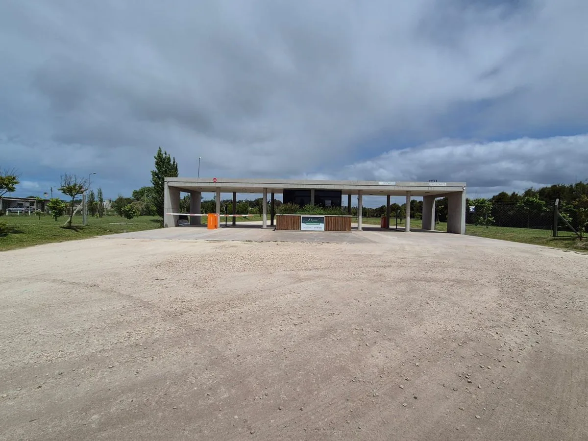 VENTA LOTE BARRIO LA CERCANIA OPORTUNIDAD!! foto 3