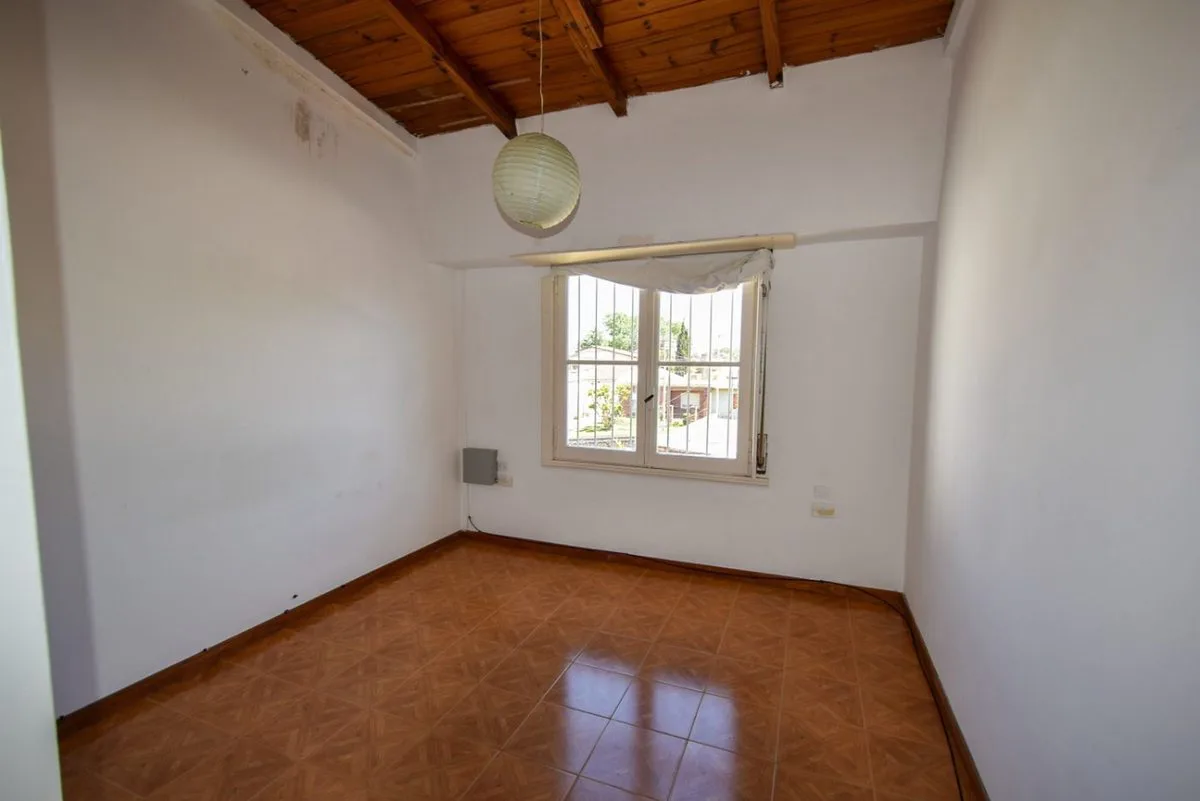 VENTA PH 3 AMBIENTES COCHERA  3 cdras CONSTITUCION foto 4