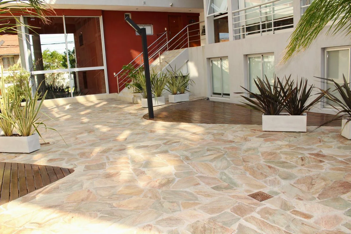 Venta departamento 2 amb. Punta Mogotes 200 m  mar foto 2