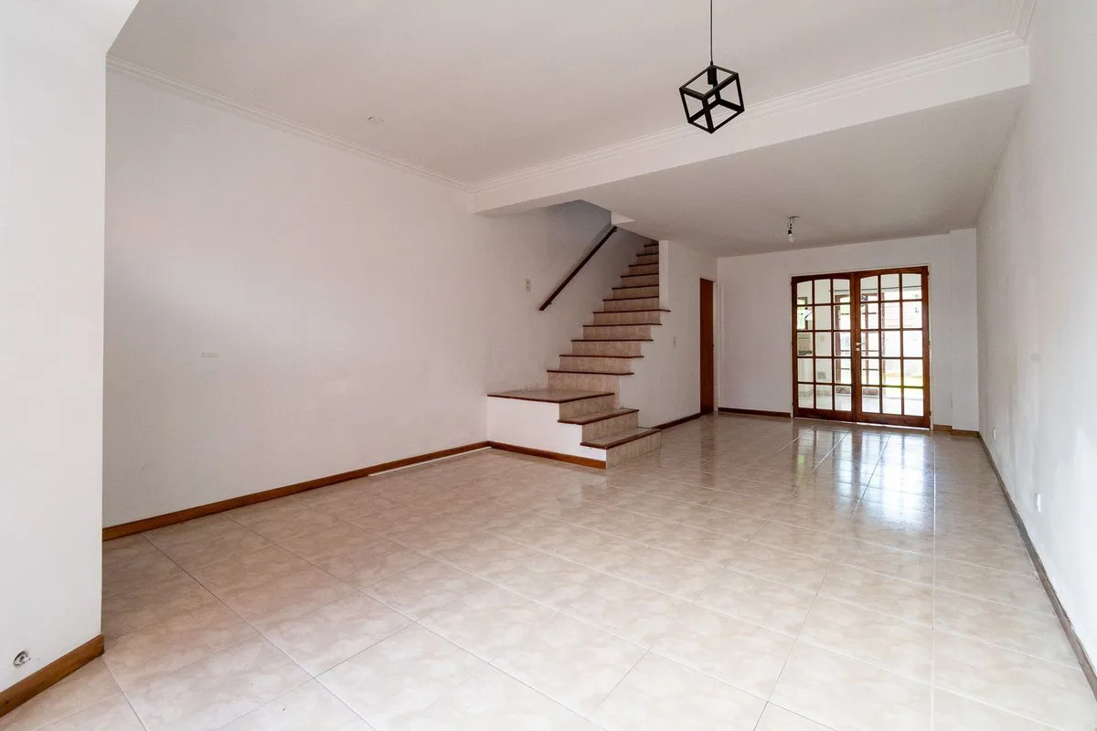 Venta triplex 5 amb con jardin Olivos foto 4
