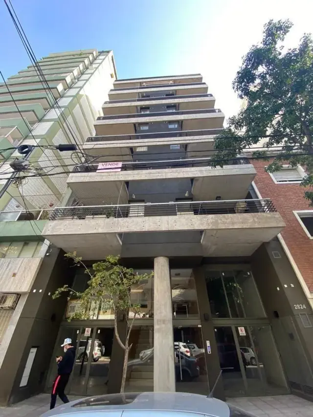 Local comercial en Edificio con Parrilla Pileta Sum en terraza  Recoleta