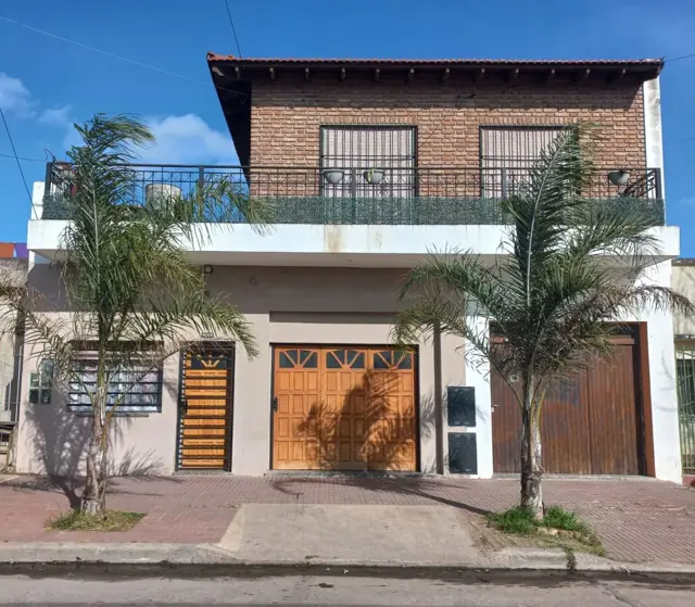 Venta casa multifamiliar 6 ambientes G. Catán