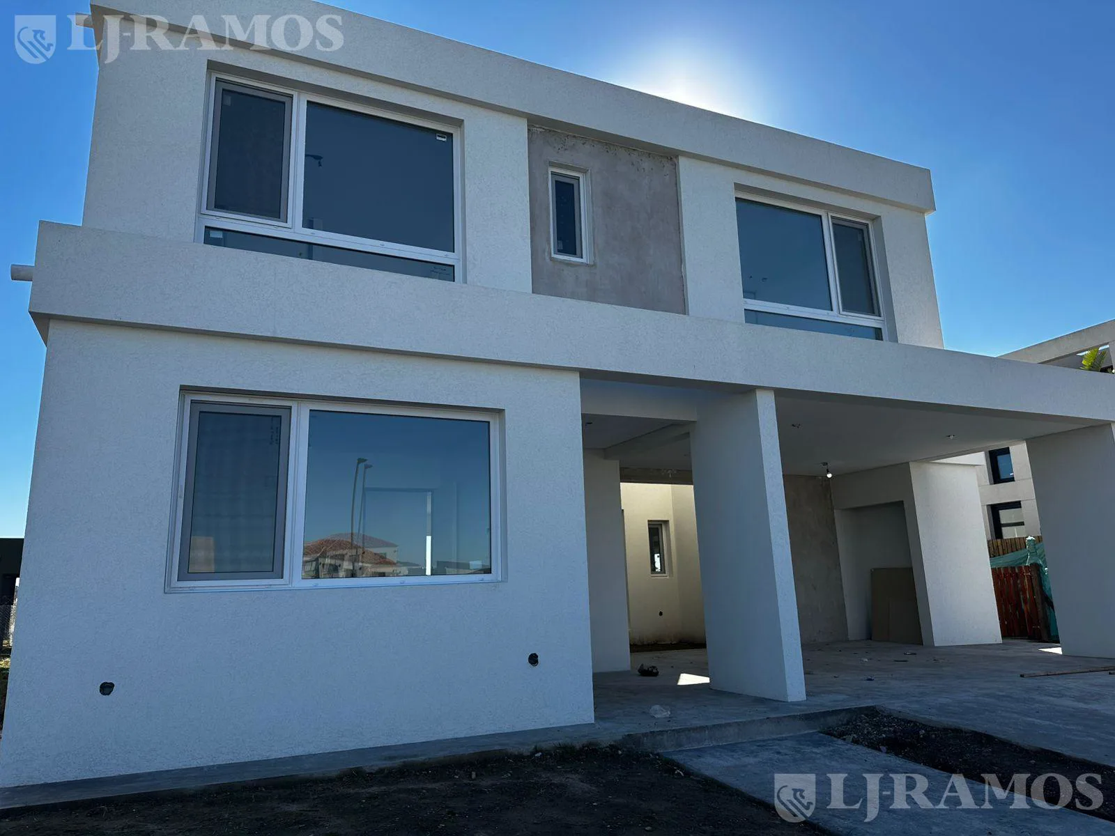 Impecable casa a estrenar el Riberas Lote Interno PG NORTE foto 2