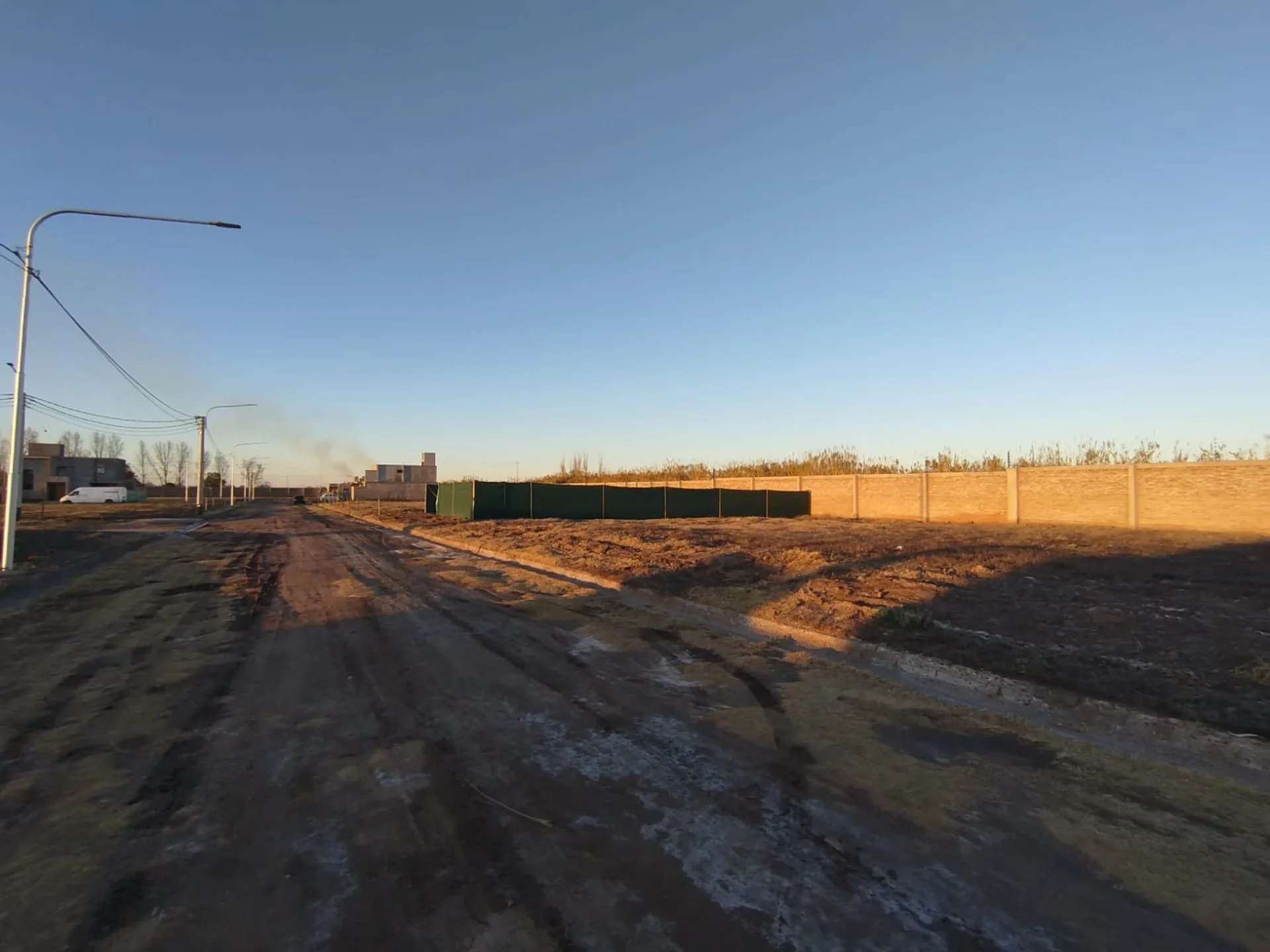 LOTE 300MTS barrio SOL ANDINO lll foto 4
