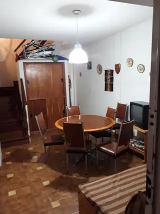 Triplex 3 ambientes en excepcional ubicación zona centro. foto 4
