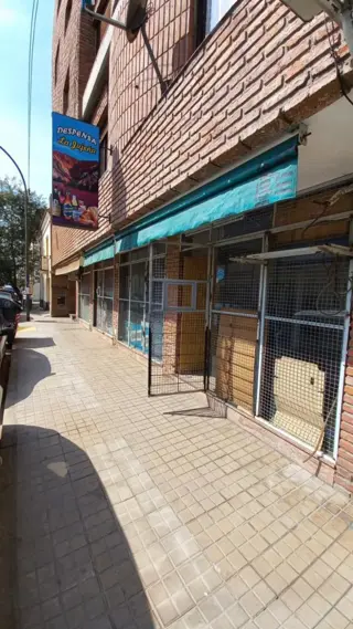 ALQUILER LOCAL COMERCIAL ABERDI CALLE CHACO ESQUINA DEAN FUNES foto 5