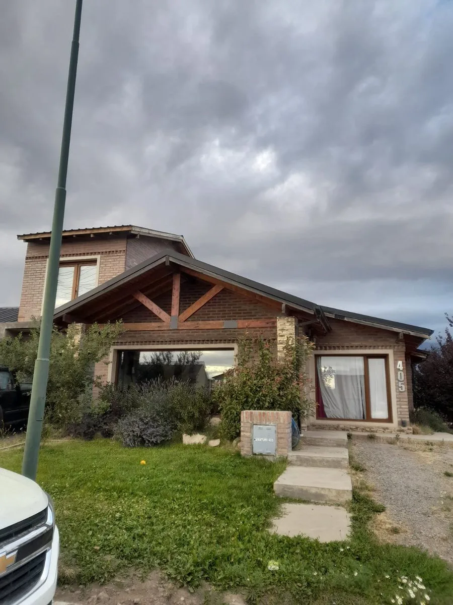 Casa en venta-Barrio Luque, Esquel foto 2
