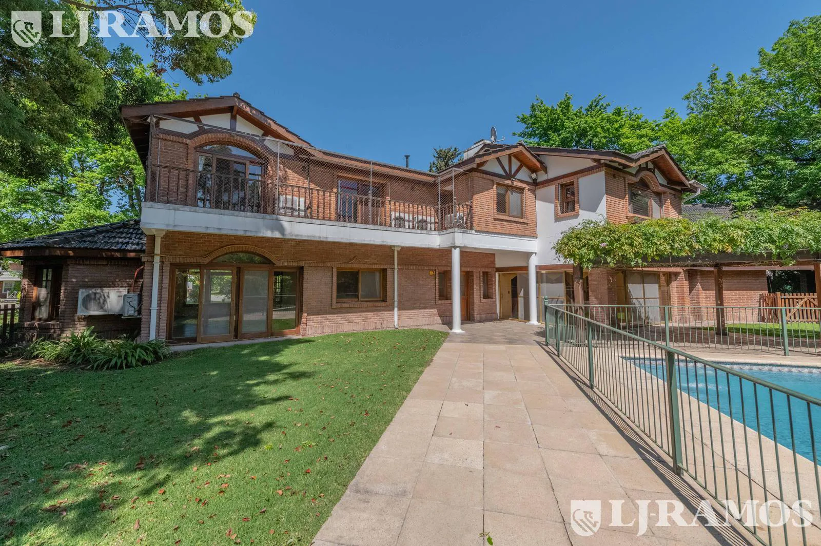 VENTA- Casa en Village Country Club- Golf- Tennis- Altura Km 38,5 Panam Ramal PILAR foto 5