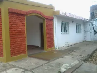 Excelente casa en Potrero de los Funes a mts del dique SAN LUIS foto 2
