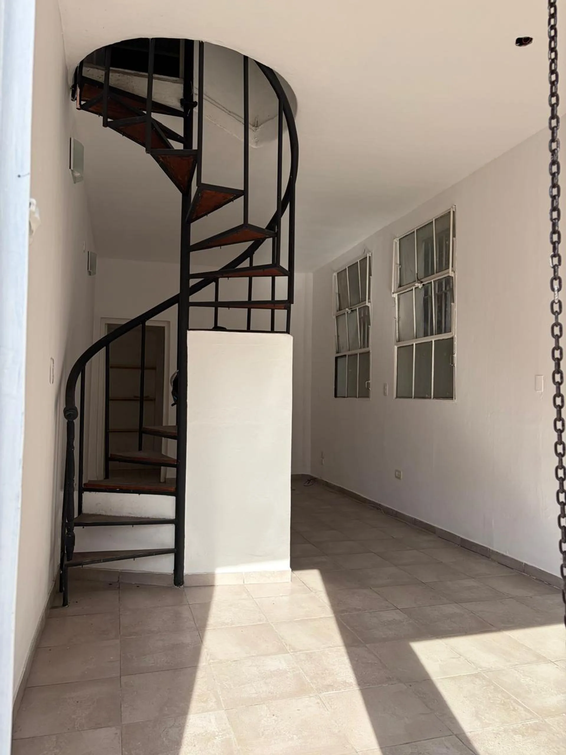 Alquiler Oficina / Consultorio / Estetica foto 3