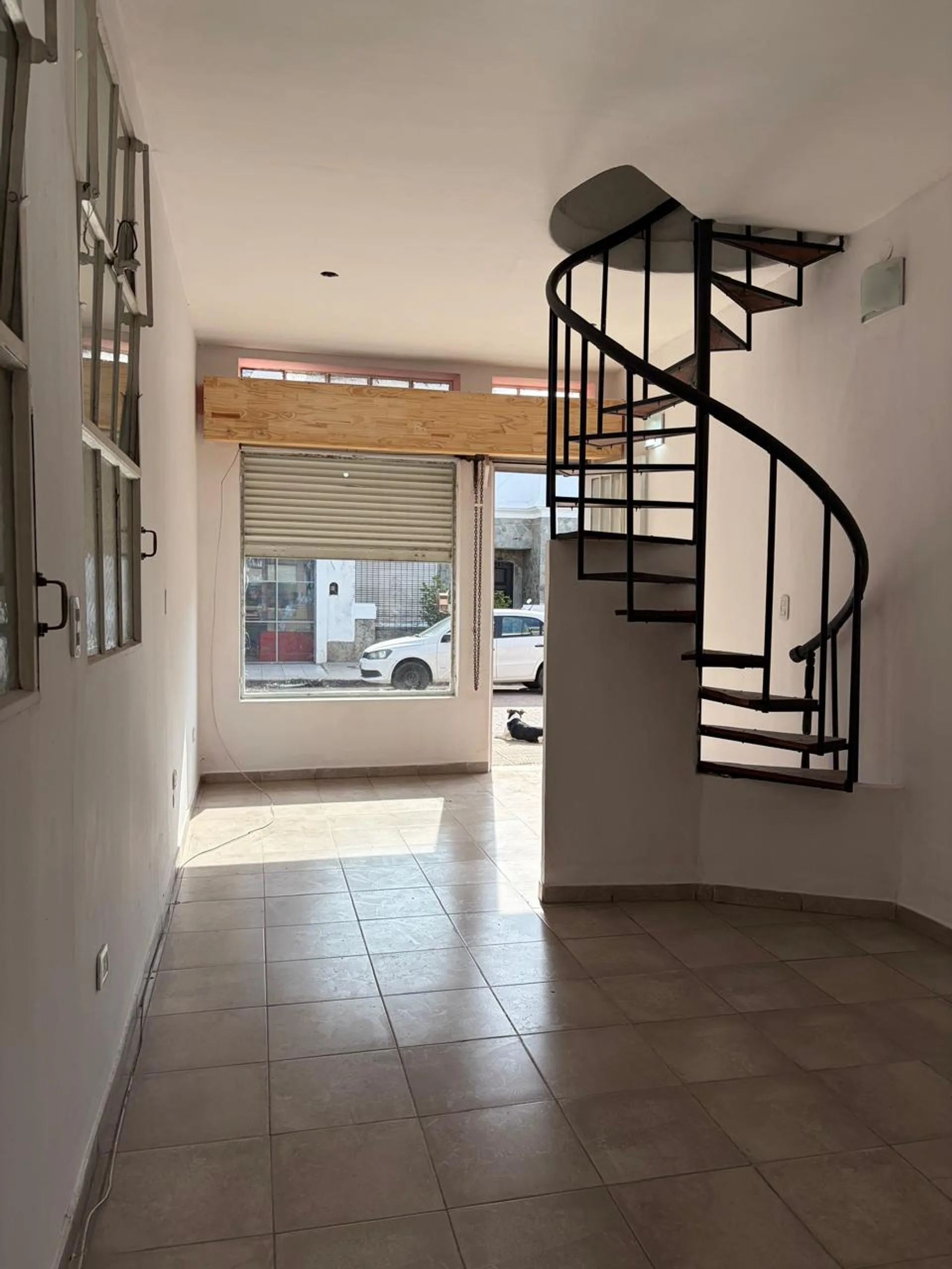Alquiler Oficina / Consultorio / Estetica foto 4