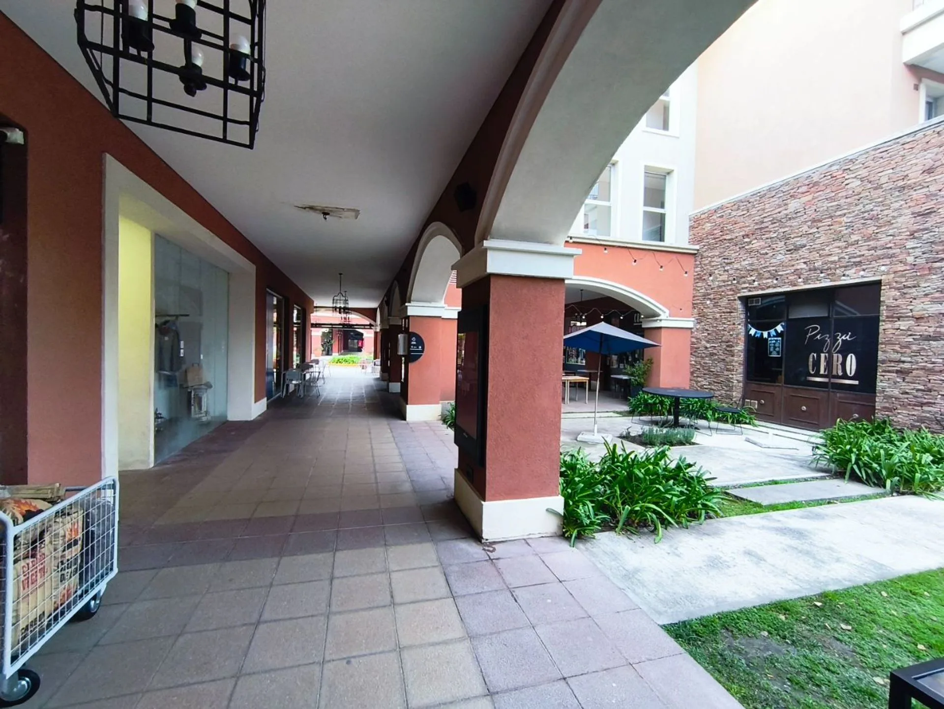 Fondo de Comercio Pueblo Caamaño Pilar foto 4