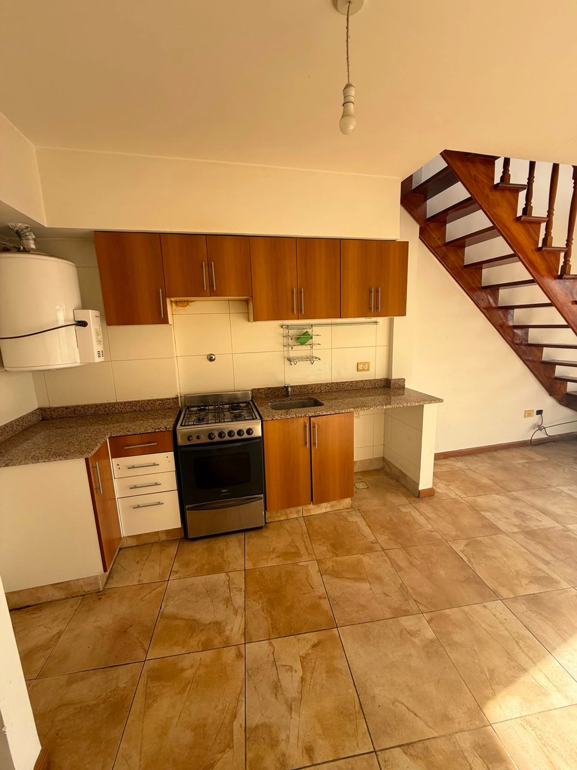 Venta Depto 2 amb duplex Balcon Cochera APTO CRED foto 4