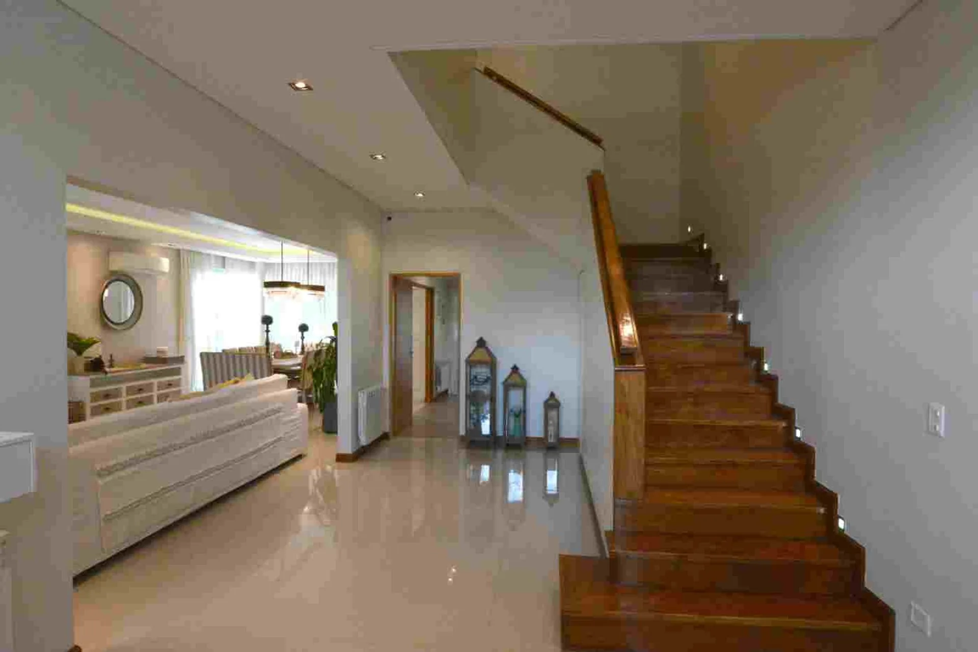 VENTA CASA 8 AMBIENTES VALVEDEZ BARRIO PRIVADO foto 5