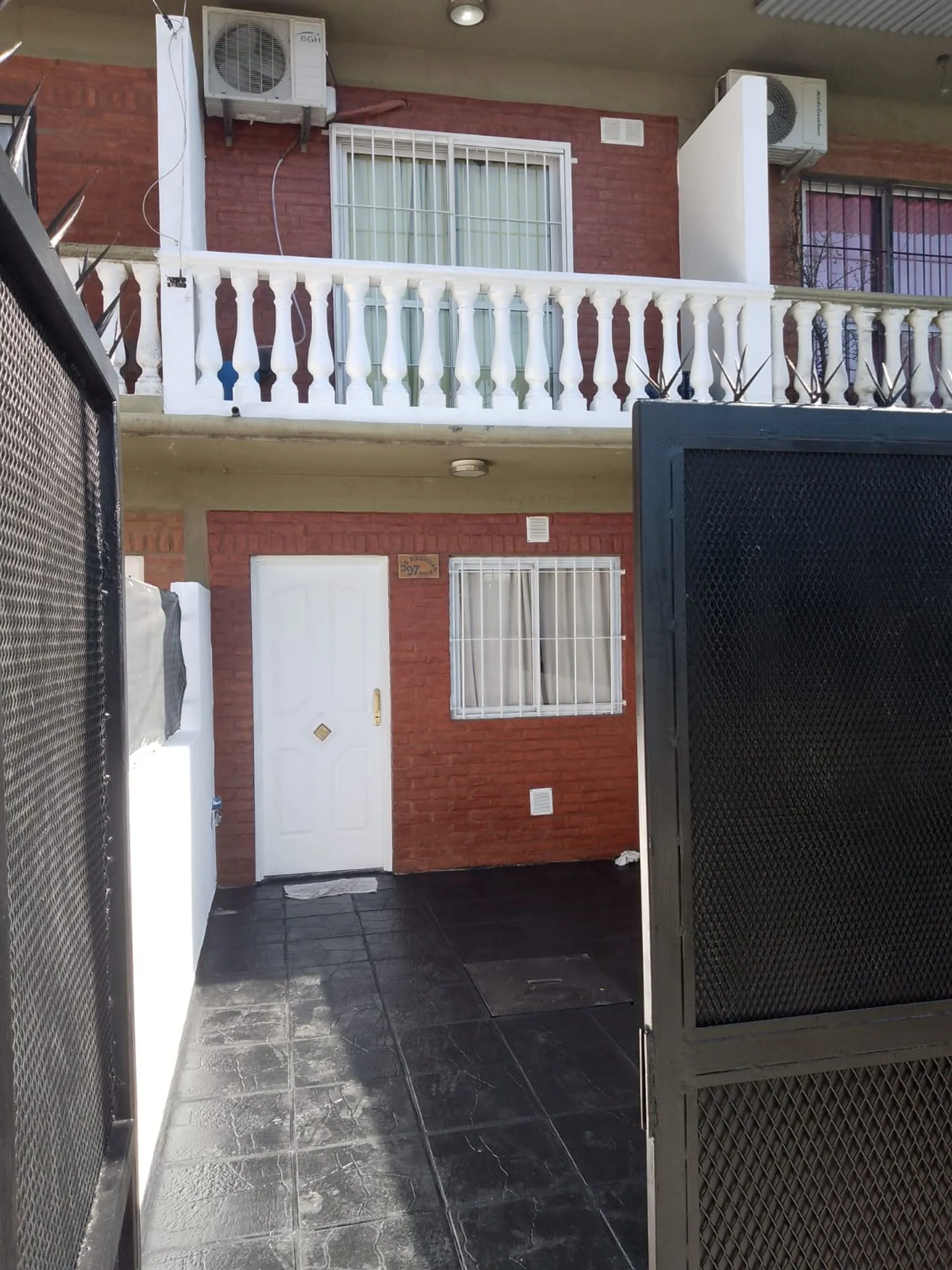Triplex 4 Ambientes en Venta foto 2