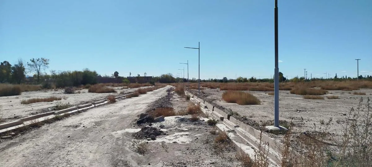 Lote 230m aprox Solares de Roca Guaymallén foto 2