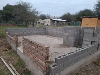TERRENO CON MEJORAS VALLE DE ANISACATE foto 2