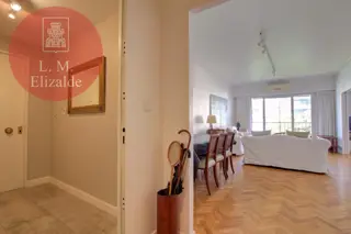 Suipacha y Juncal - Excelente 5 ambientes c/coch en Venta - Retiro foto 2