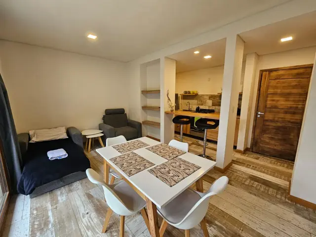 VENTA Departamento 2 ambientes, habilitado para turismo,cochera, parrilla, Villa la Angostura