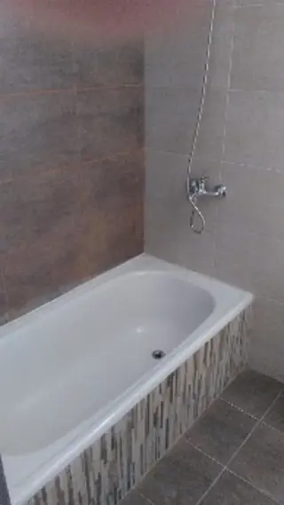 Excelente departamento de 2 ambientes con vista al rio. foto 3