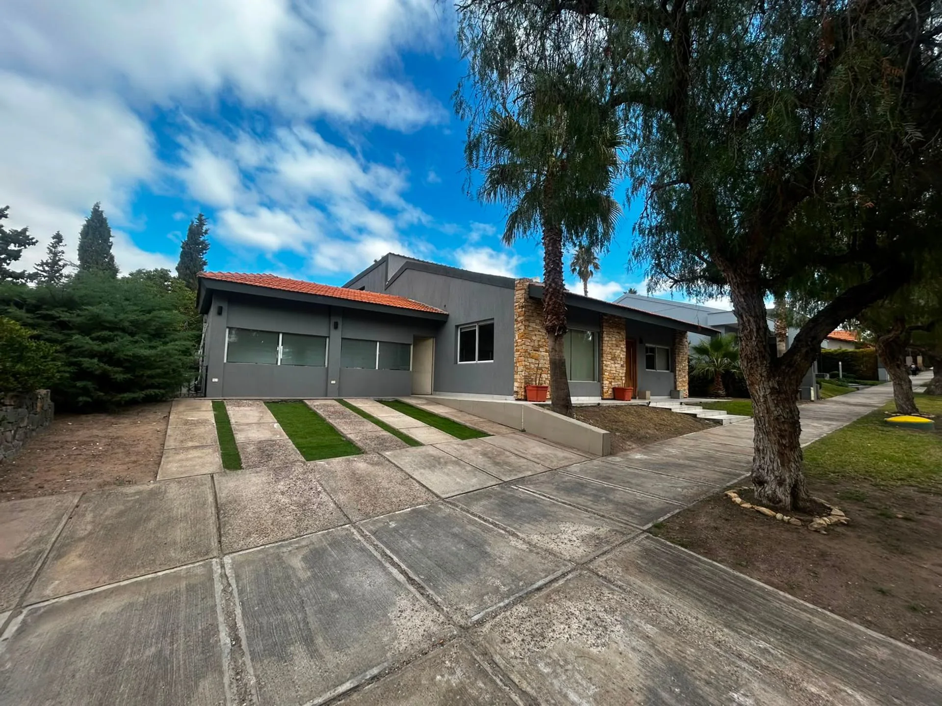 Casa en Venta Bº Dalvian, Mendoza foto 3