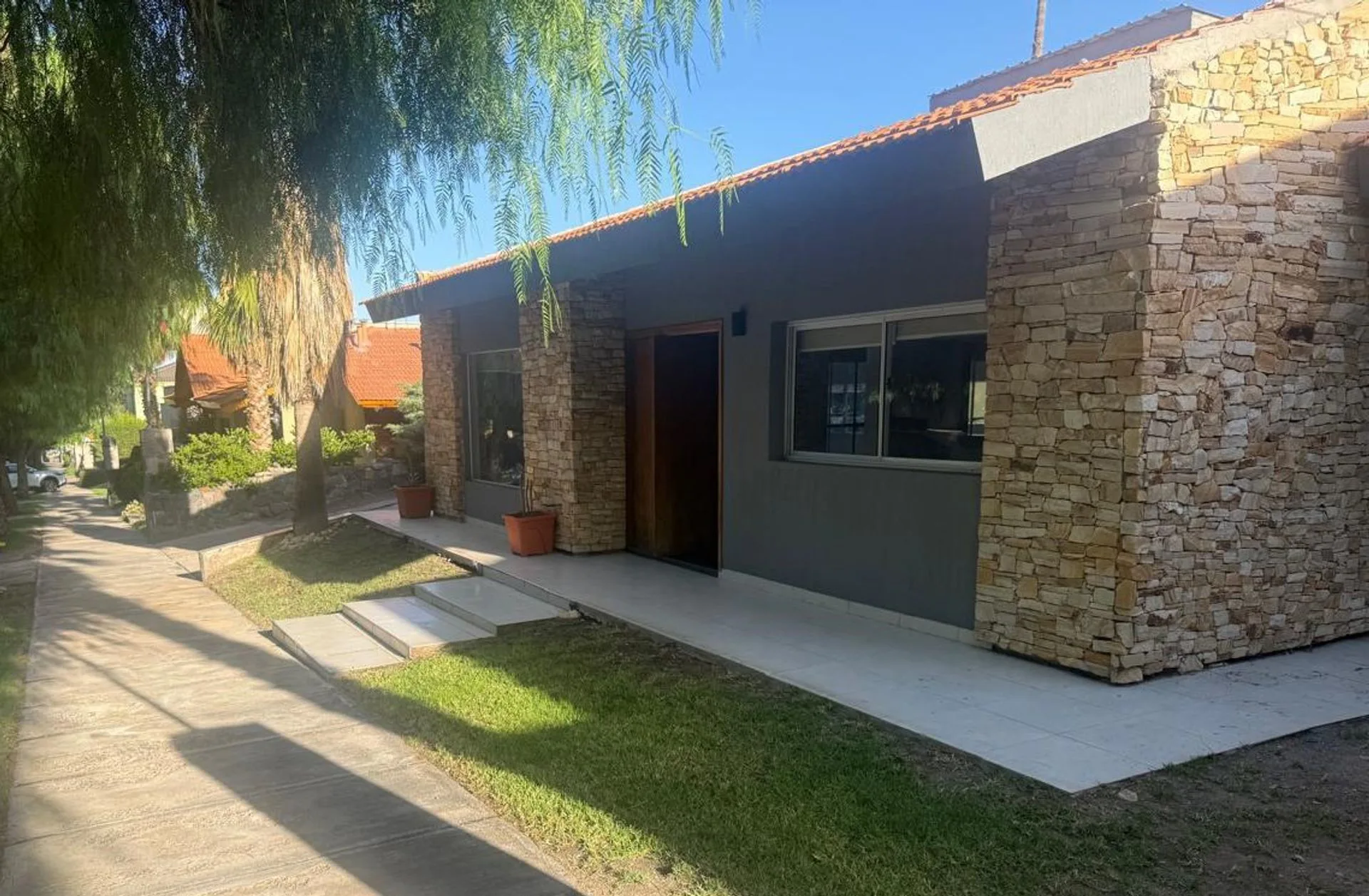 Casa en Venta Bº Dalvian, Mendoza foto 4