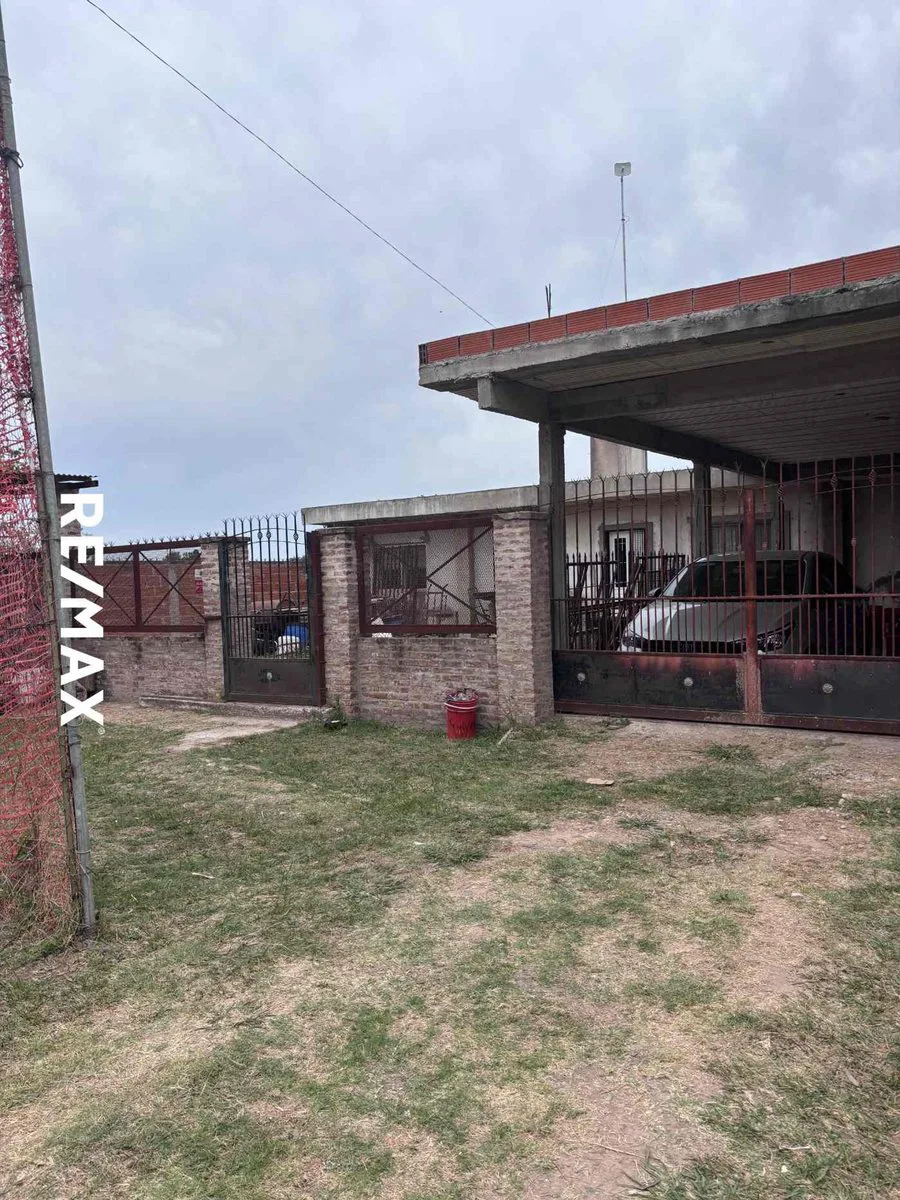 VENTA CASA CON DOS LOTES  DERQUI PILAR foto 5