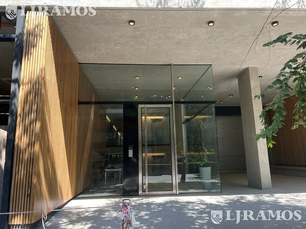 Venta Departamento Monoambiente en Coghlan con balcón foto 2