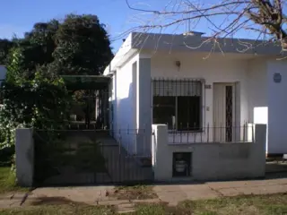 Casa en Venta en San Miguel - NO ES APTA CREDITO foto 2