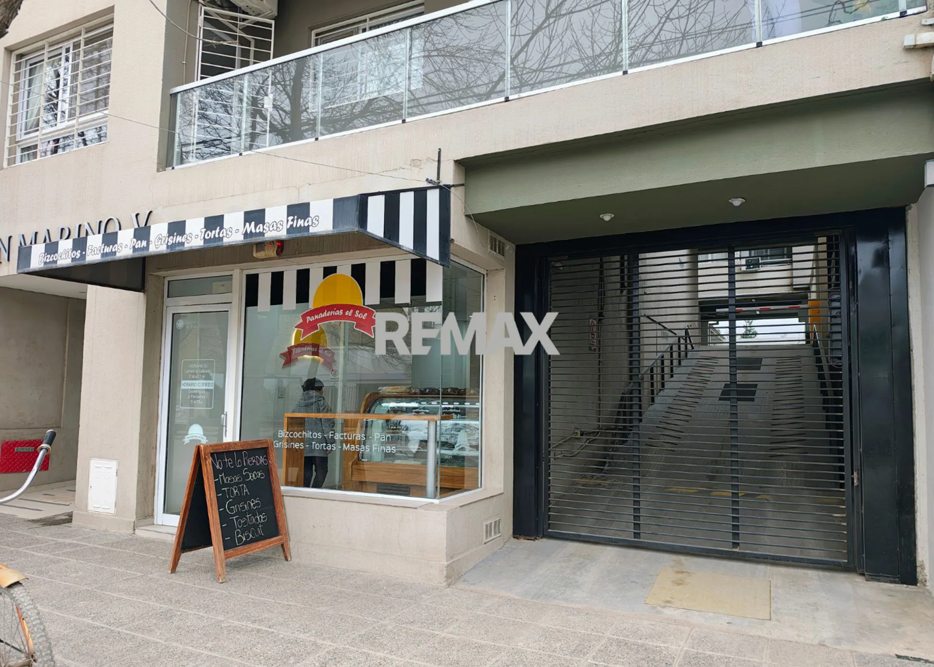 ALQUILER DE LOCAL COMERCIAL - CENTRO DE CIPOLLETTI foto 3