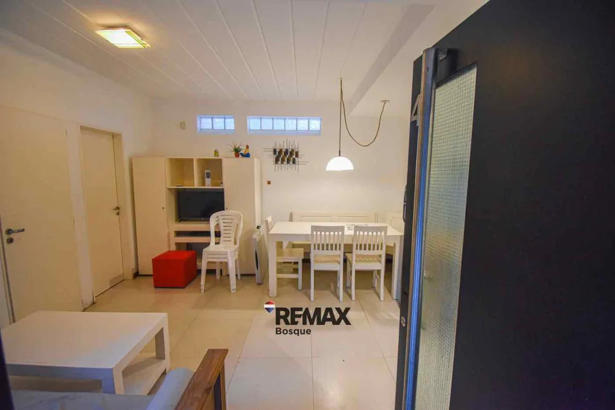 DEPARTAMENTO ALQUILER MAR DE OSTENDE 2 AMBIENTES foto 5