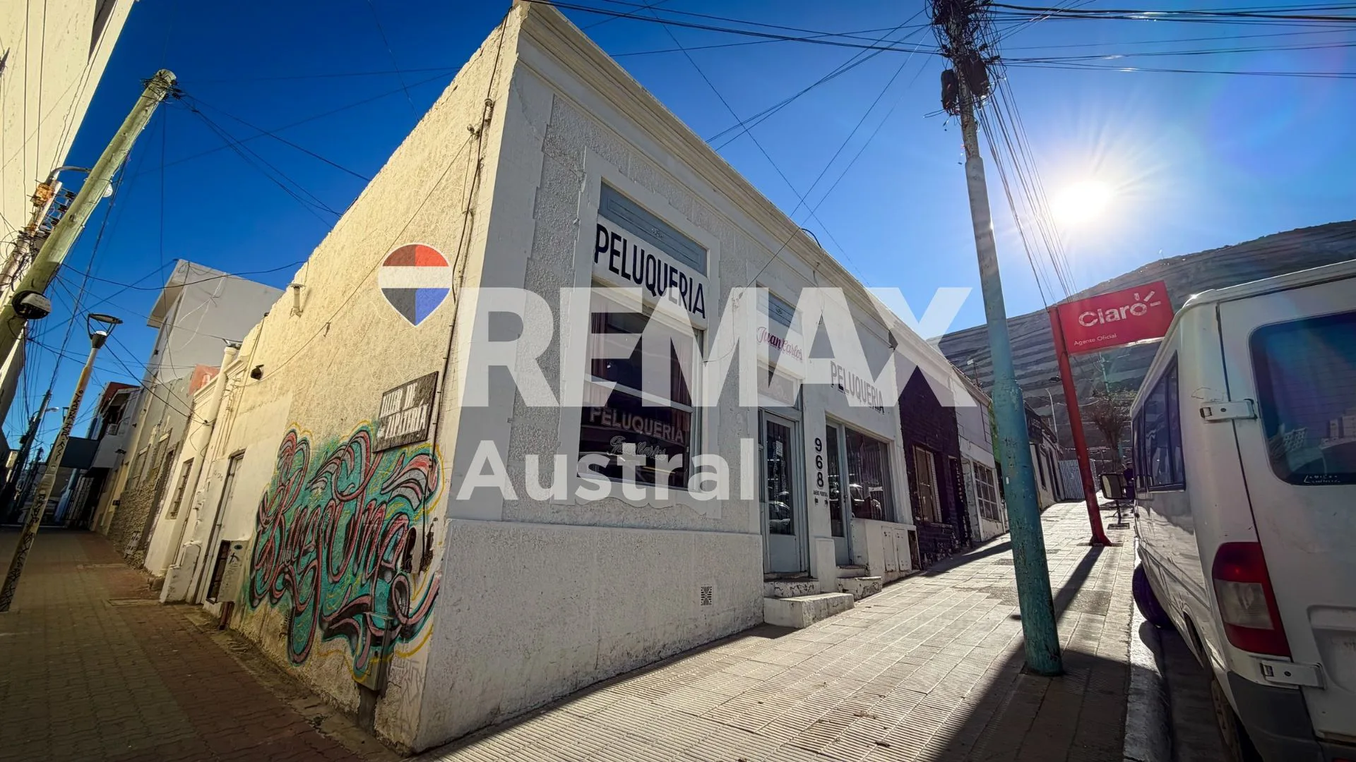 LOCALES EN VENTA - PLENO CENTRO COMODORO RIVADAVIA foto 2