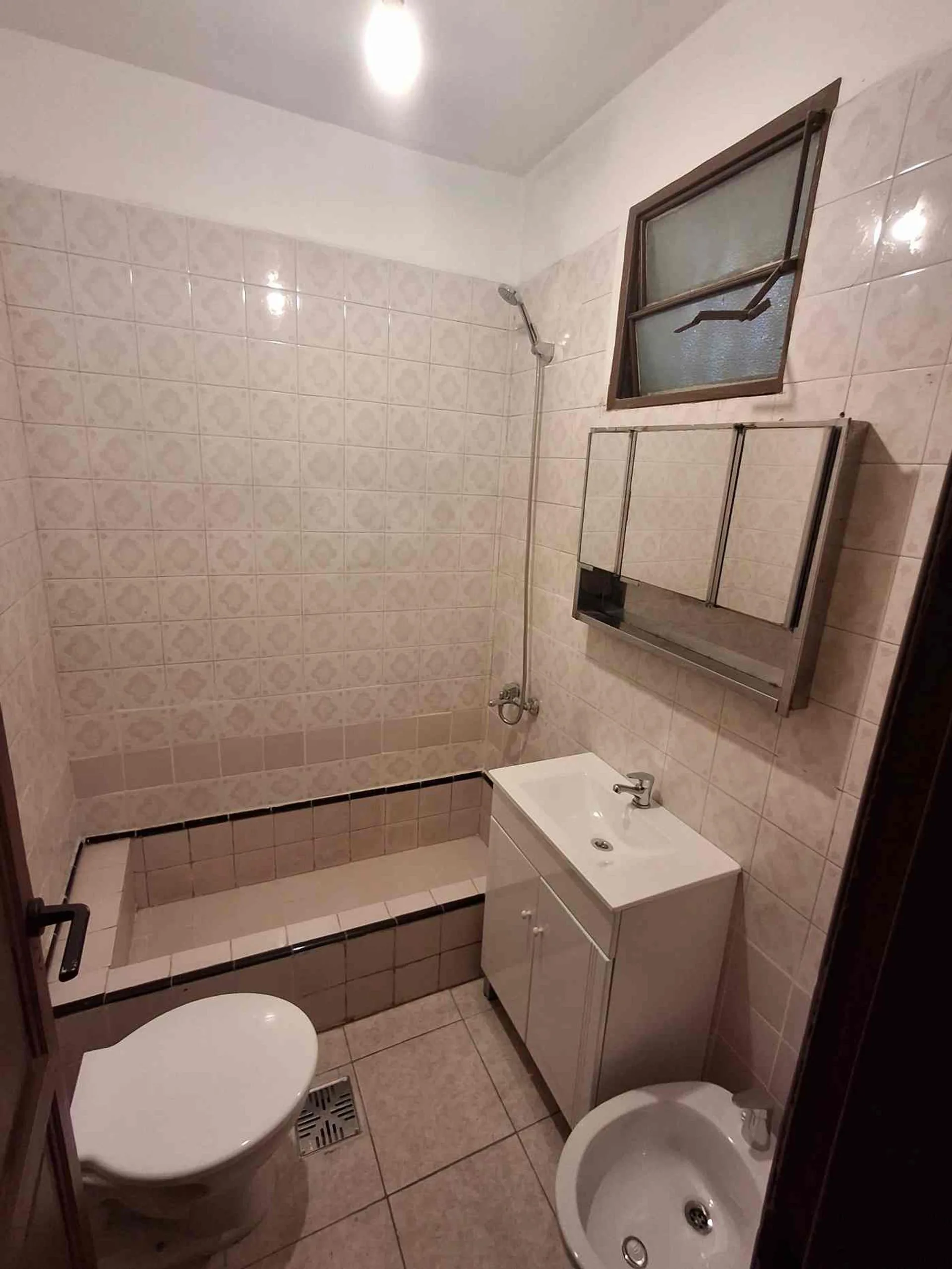 Casa en venta 4 ambientes lote propio en Flores foto 4