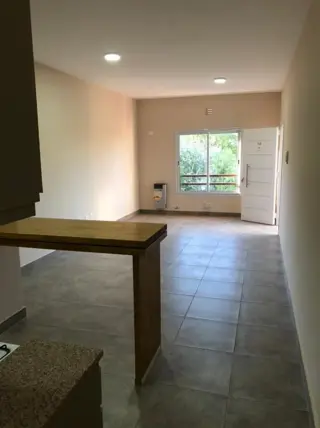 Venta de departamento 2 ambientes Luján foto 4