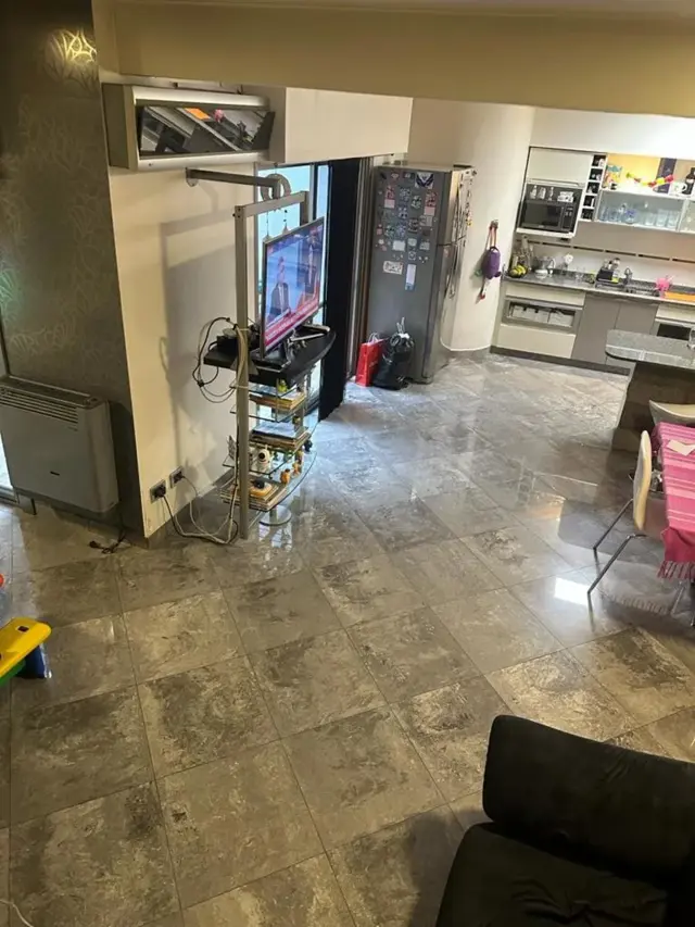 PH 4 AMB DE 185 M2, CON PATIO Y TERRAZA , IMPECABLE ESTADO