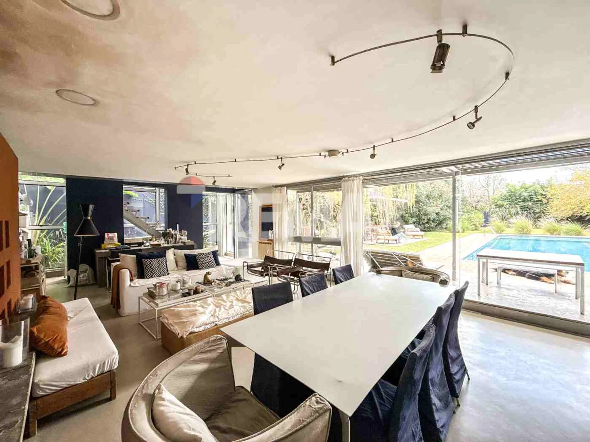 CASA A LA VENTA ZONA TRIANGULO DON TORCUATO foto 5