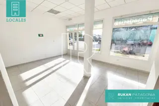 #AlquilerRUKAN | Local Comercial | Calle PADRE JORDAN | Caleta Olivia.- foto 5