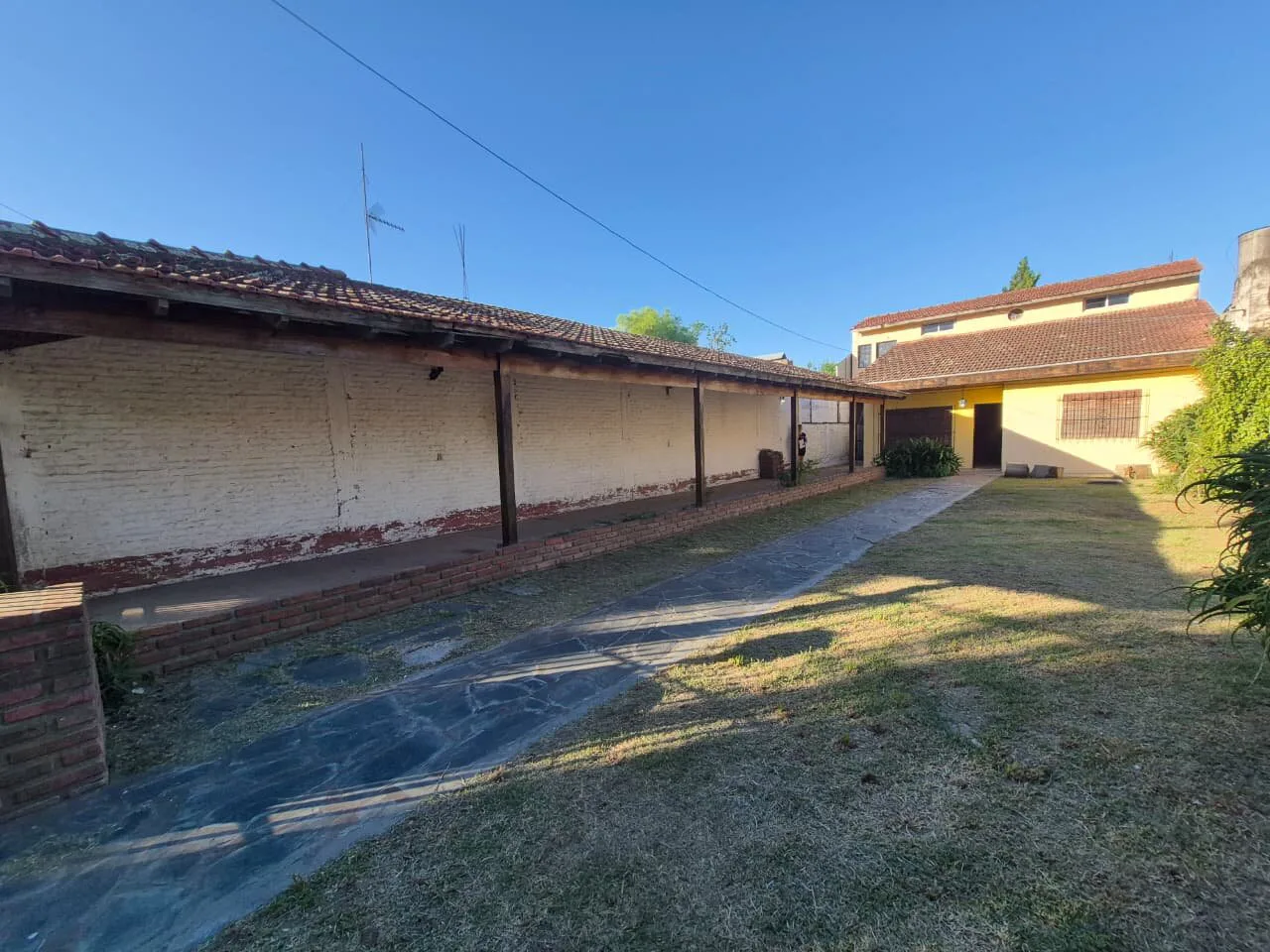 Dos Viviendas en Un Terreno de 350 m² foto 4