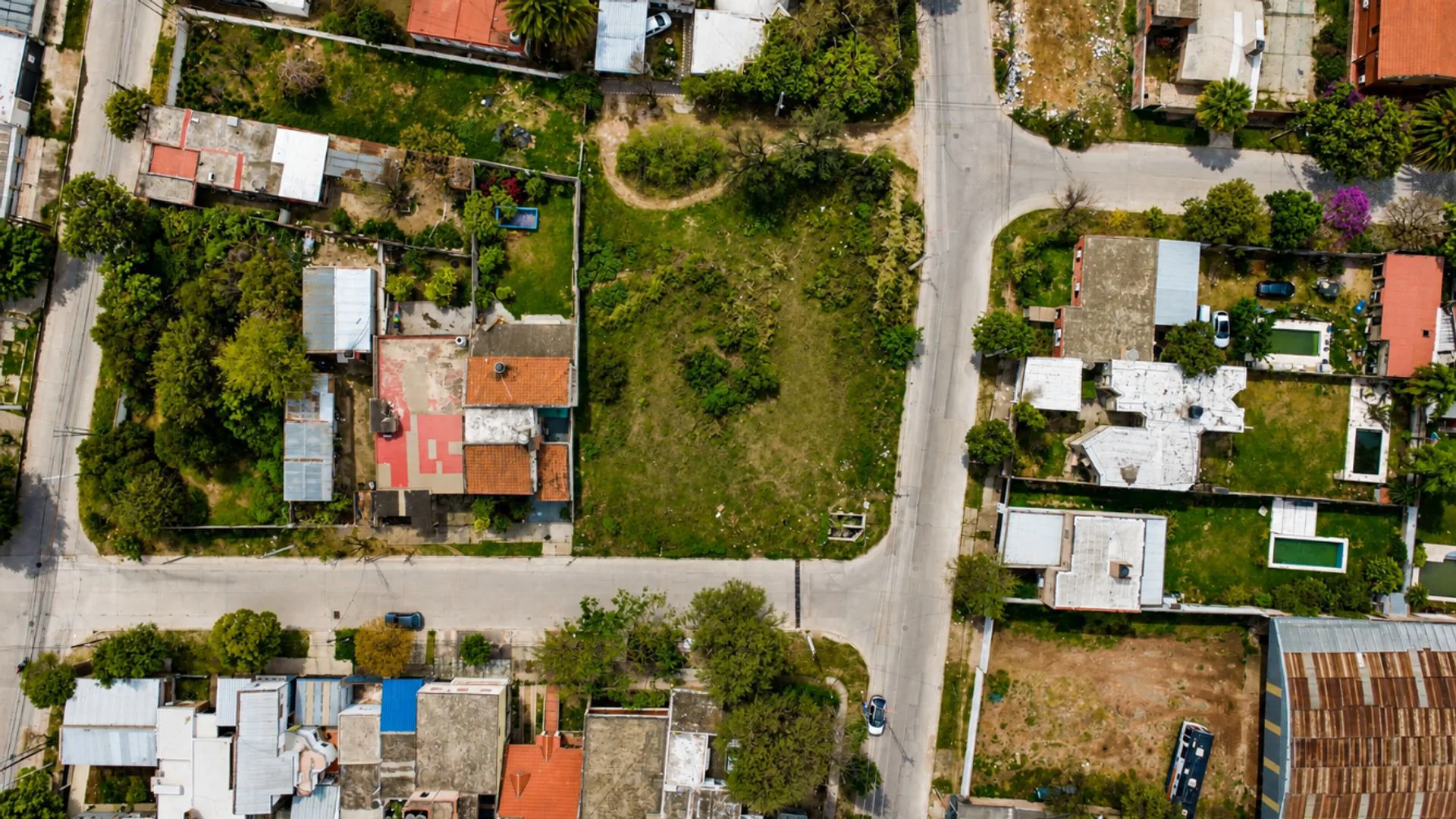 LOTE ESQUINA SOBRE AV MORENO SUR foto 4