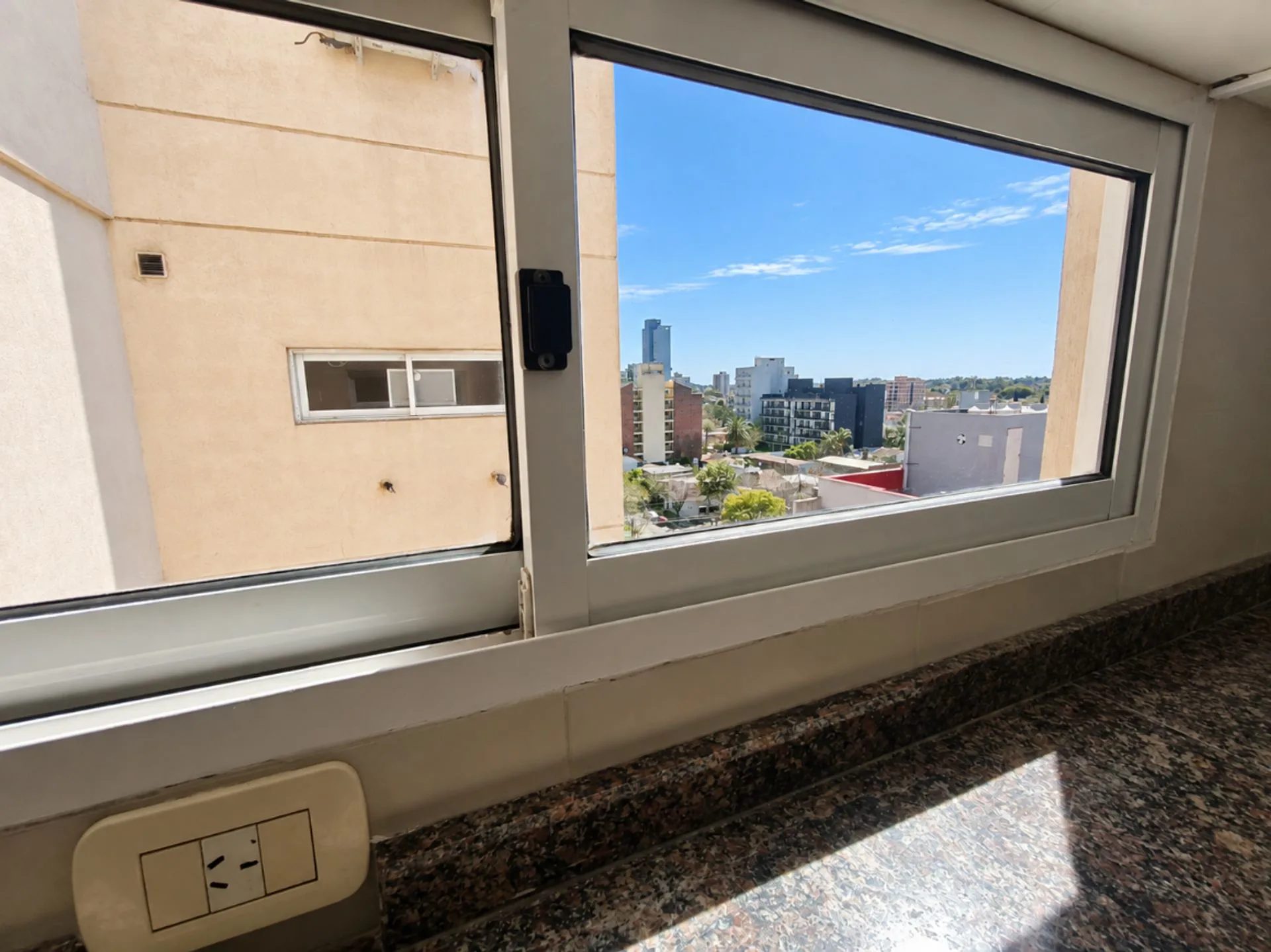VENTA DETO 2 AMBIENTES COCHERA -APTO CREDITO MUÑIZ foto 5