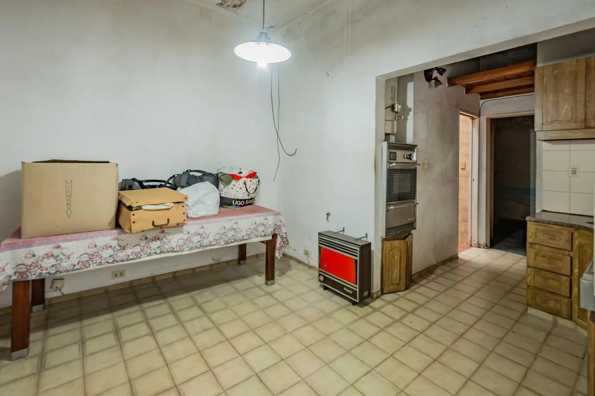 Venta PH Tipo Casa con Local y Garaje foto 2