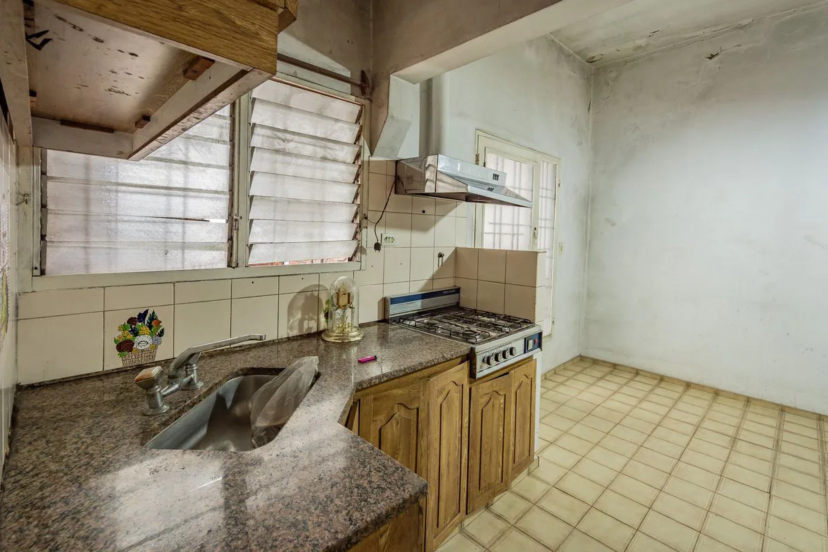 Venta PH Tipo Casa con Local y Garaje foto 5