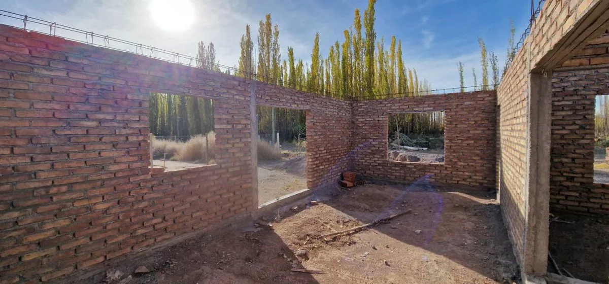 TERRENO DE 700 M2, CON CASA EN OBRA GRUESA BARREAL foto 4