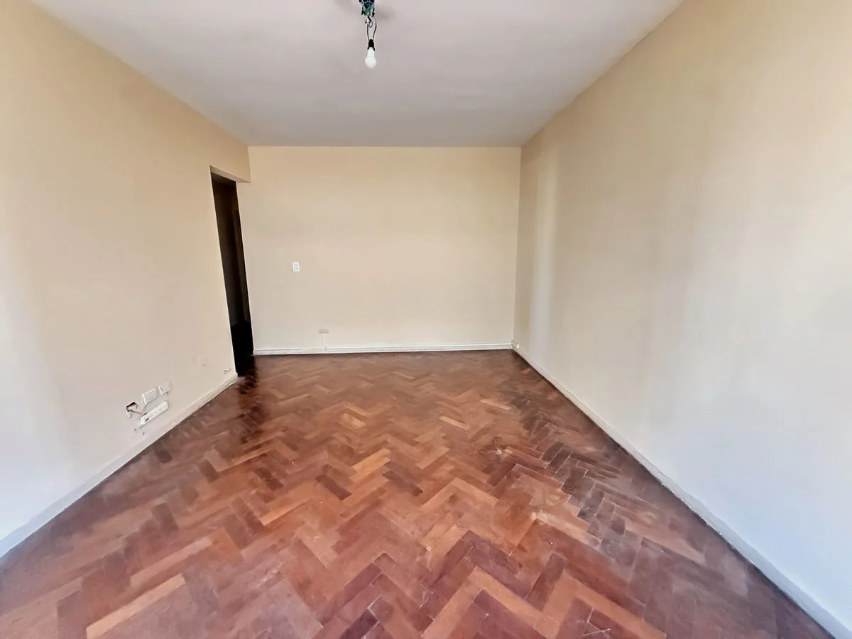 VENTA DEPTO 3 AMBIENTES CON BALCON FRENTE FLORESTA foto 3