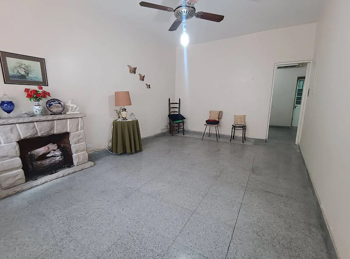 Venta casa en Flores Sur lote propio 177m2 totales foto 5