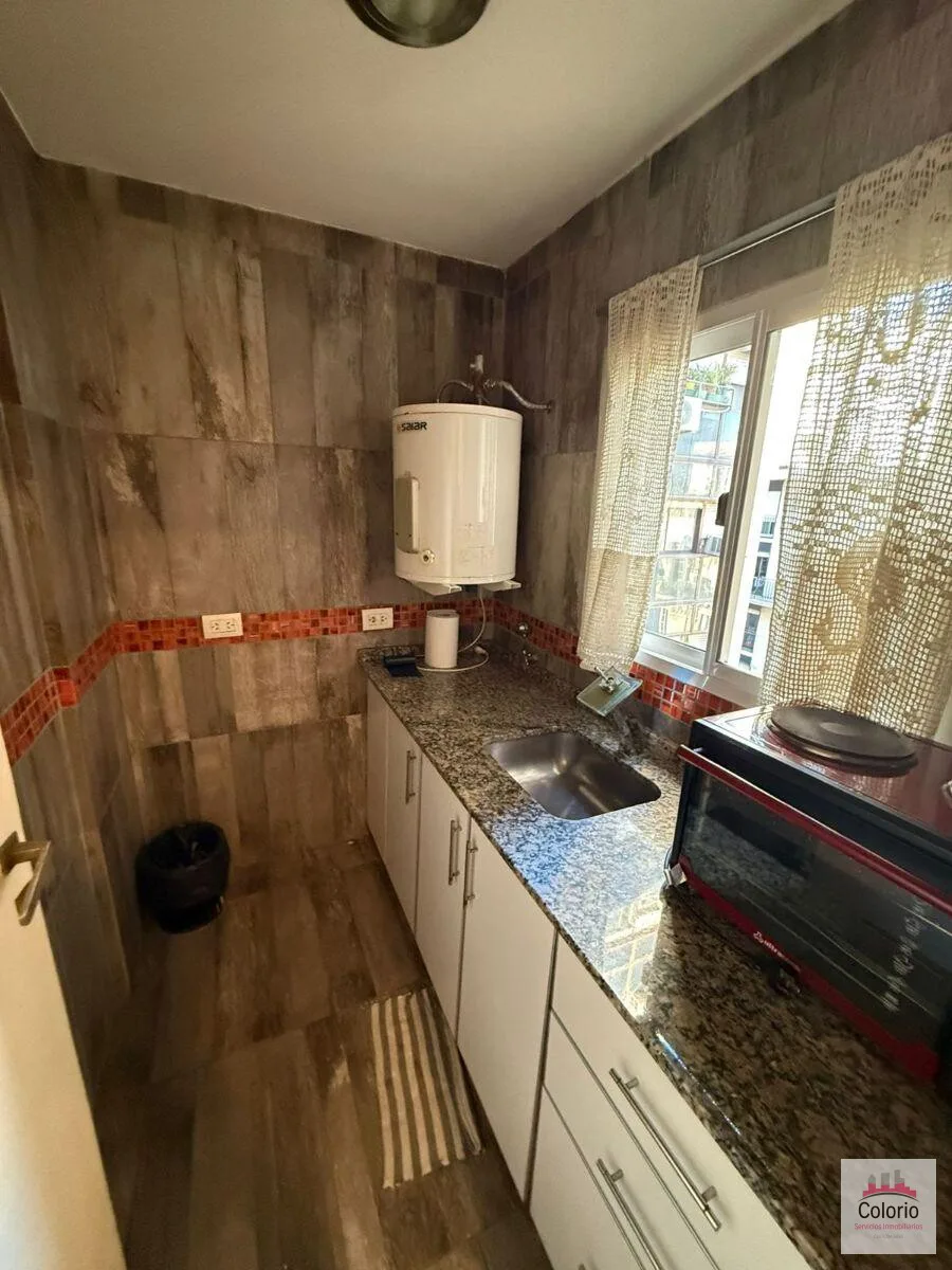 Hermoso departamento de 1 ambiente divisible, 8vo piso, muy luminoso foto 2
