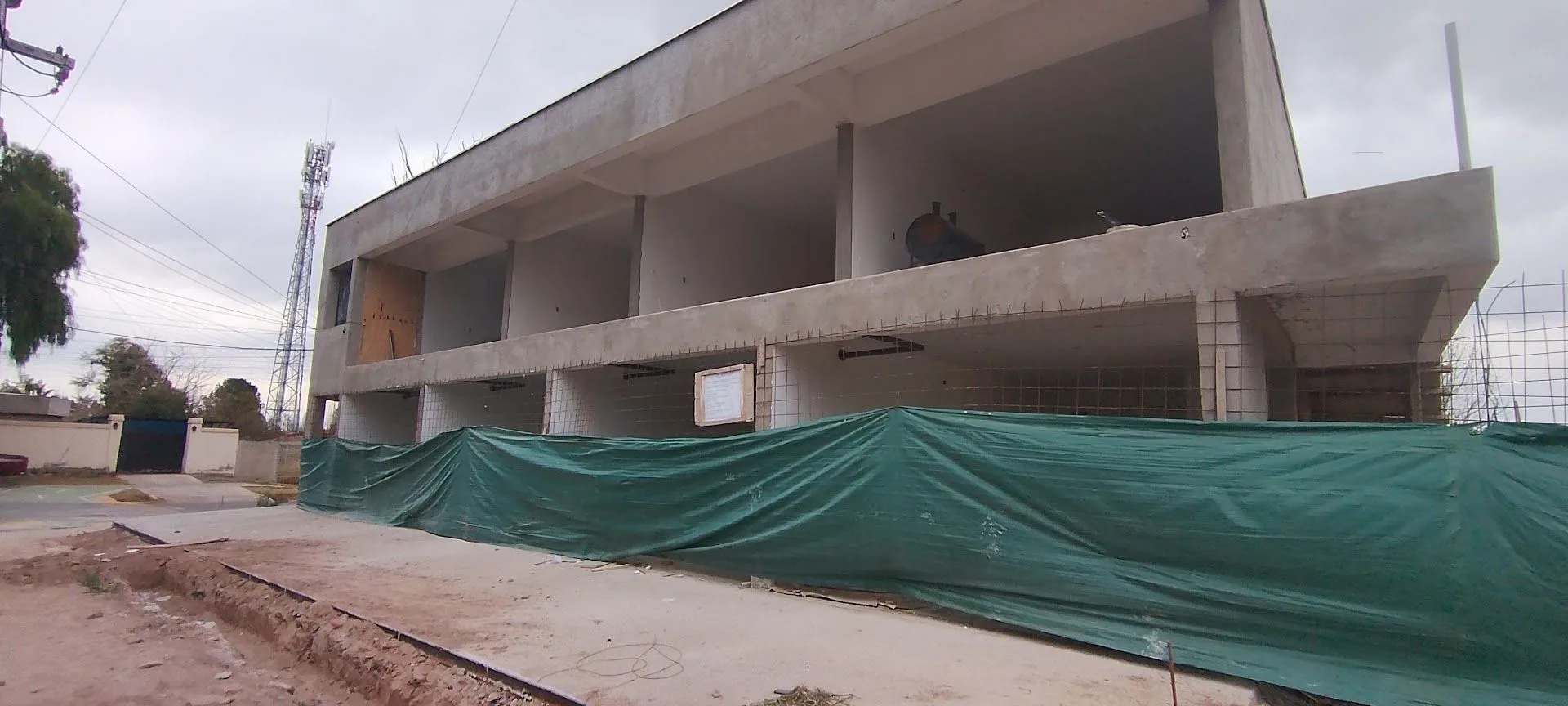 OFICINAS EN VENTA ALZAGA Y LARREA CHACRAS DE CORIA foto 5