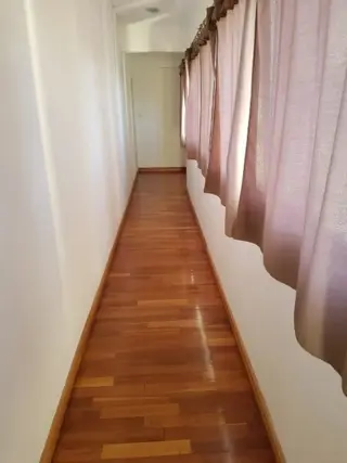 Departamento piso 4 ambientes con cochera doble en Bernal Centro foto 4
