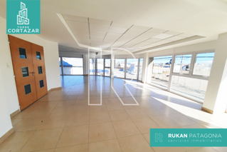 #Alquiler_RUKAN Oficina | TORRE CORTAZAR | Oficina 5 | 302 m2|CalleHUMBERTO BEGHIN | Caleta Olivia.- foto 5