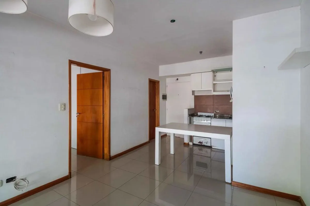 VENTA DEPARTAMENTO 2 AMB CABALLITO ESP GUARDACOCHE foto 2